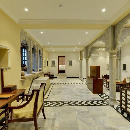 กรณี ฟอร์ต - อะ เฮอริเทจ โฮเต็ล เนียร์ อุทัยปุระ Hotel อุเดเปอร์ ภายนอก รูปภาพ